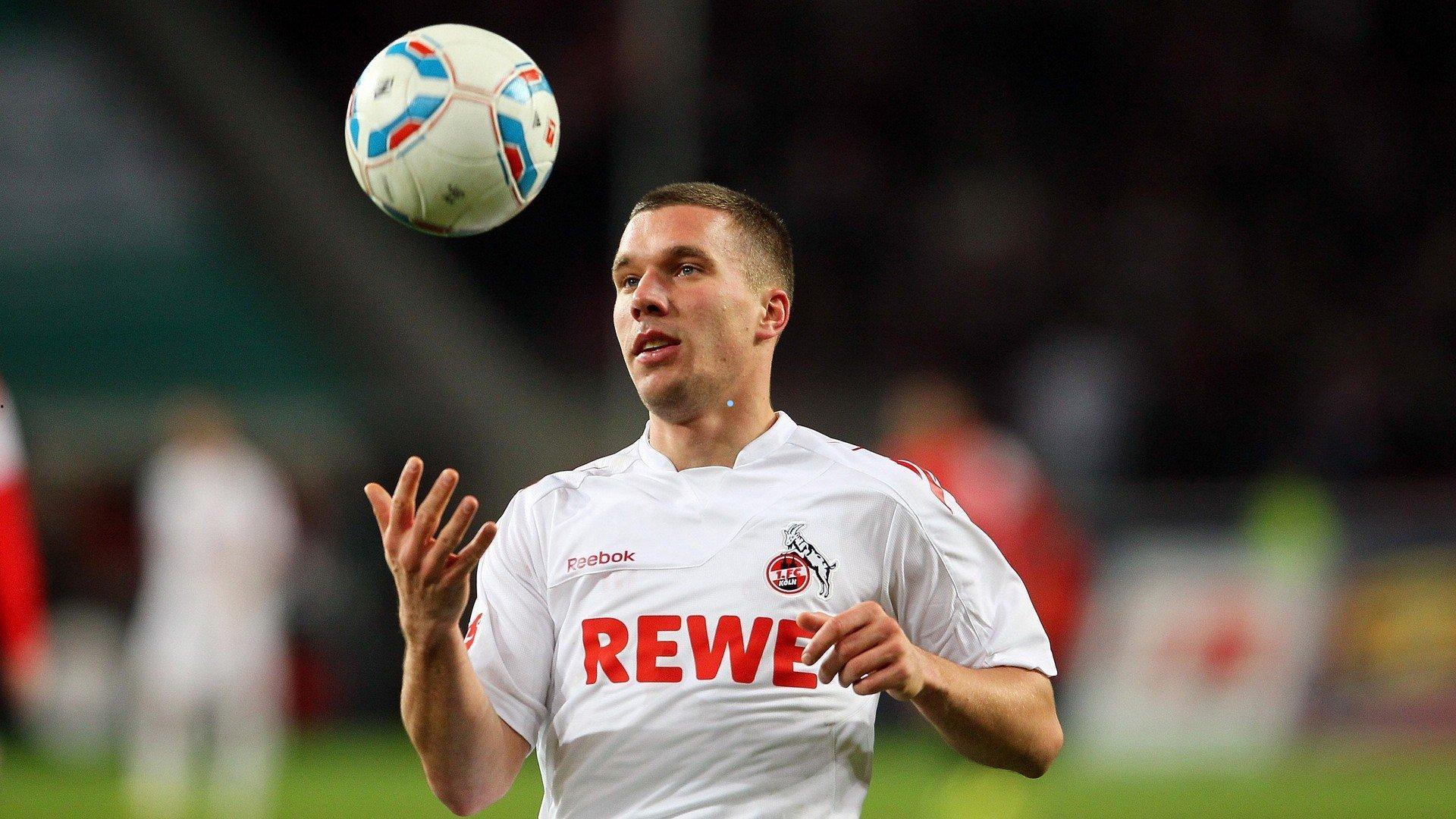 德甲新军海登海姆硬撼霸主拜仁,意甲佛罗伦萨与乌迪内斯鏖战,那不勒斯主场蓄势待发